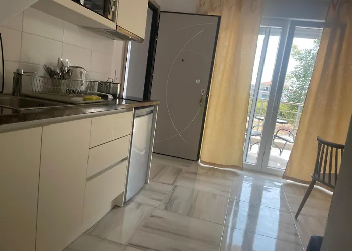 Opensea * Néa Péramos